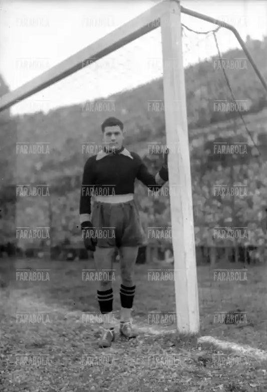 Angelo Franzosi, Inter vs Genoa, 1947 - Farabola Immagine digitale