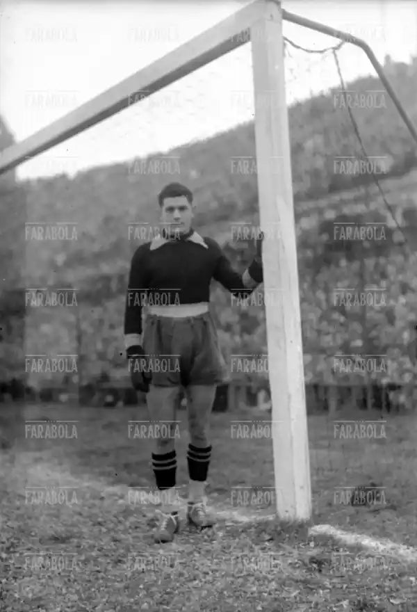 Angelo Franzosi, Inter vs Genoa, 1947 - Farabola Immagine digitale