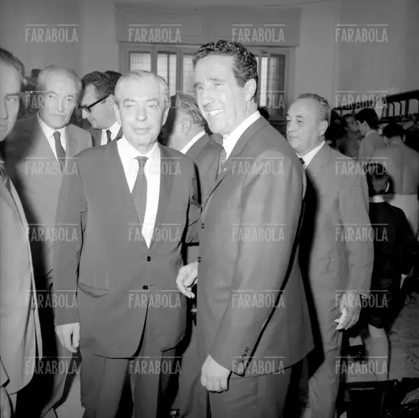 Angelo Moratti ed Helenio Herrera dopo la vittoria dello scudetto, Milano, 1966 - Farabola Immagine digitale
