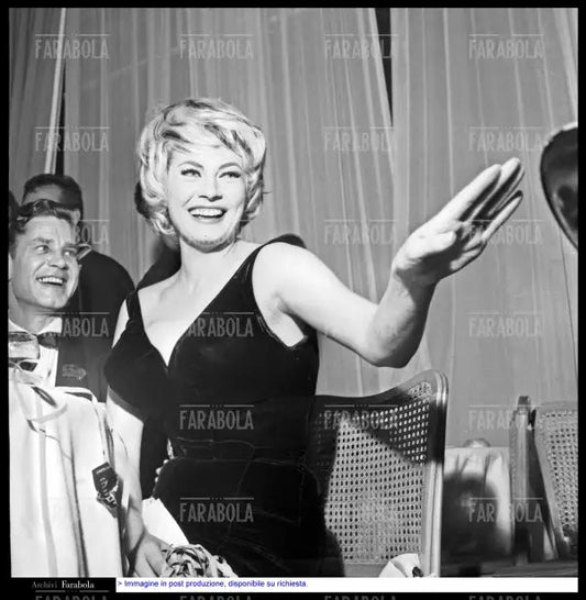 Anita Ekberg al Gran Galà di Capodanno a Saint - Vincent, 1959 - Farabola Immagine digitale