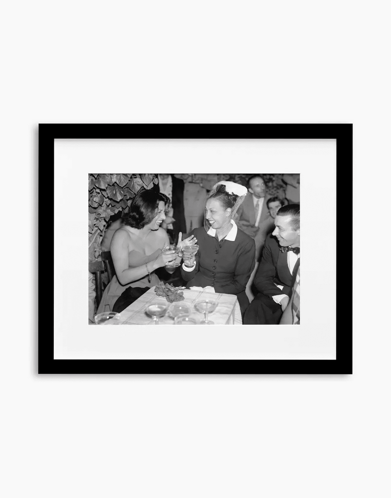 Anna Magnani e Josephine Baker, 1948 — stampa fine art con cornice nera