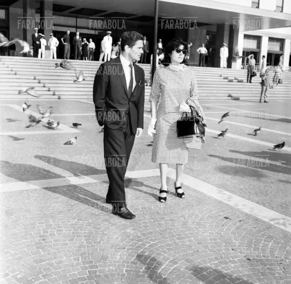 Anna Magnani e Pier Paolo Pasolini, Festival di Venezia, 1962 - Farabola Immagine digitale