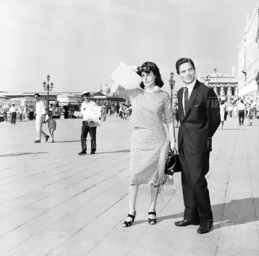 Anna Magnani e Pier Paolo Pasolini, Festival di Venezia, 1962 - Farabola Immagine digitale