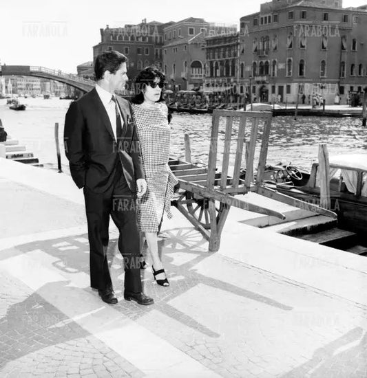 Anna Magnani e Pier Paolo Pasolini, Festival di Venezia, 1962 - Farabola Immagine digitale