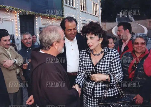 Antonio Di Pietro e Gina Lollobrigida, San Giovanni Rotondo, 1999 - Farabola Immagine digitale