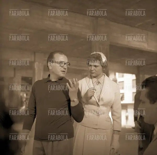 Antonio Pietrangeli e Gina Rovere sul set del film Adua e le altre, 1960 - Farabola Immagine digitale