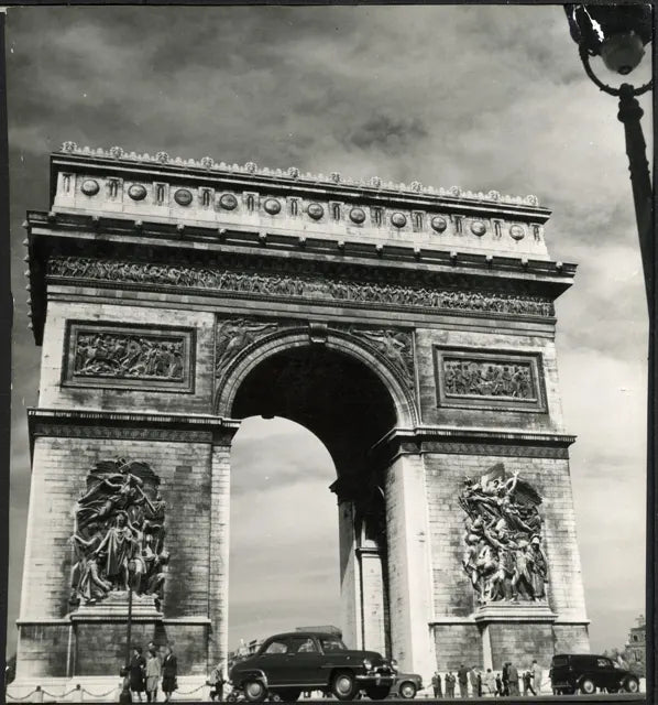 Arco di Trionfo a Parigi anni 70 Ft 35914 - Stampa 23x21 cm - Farabola Stampa ai sali d'argento