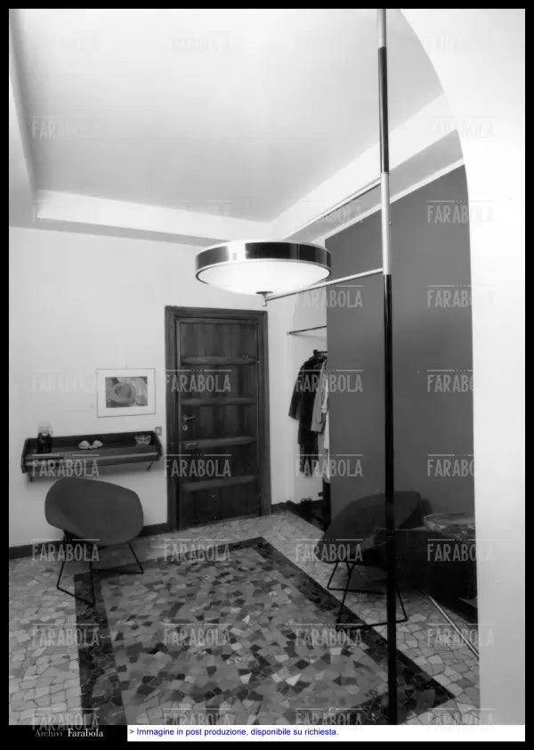 Arredamento allestito dall'architetto Tilohe, Milano, 1960 - Farabola Immagine digitale