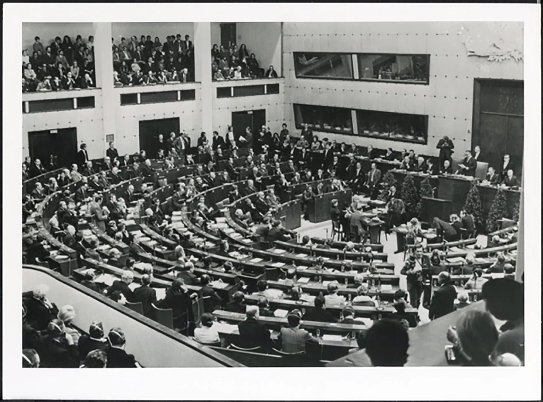 Assemblea al Parlamento Europeo 1973 Ft 37802 - Stampa 24x18 cm - Farabola Stampa ai sali d'argento