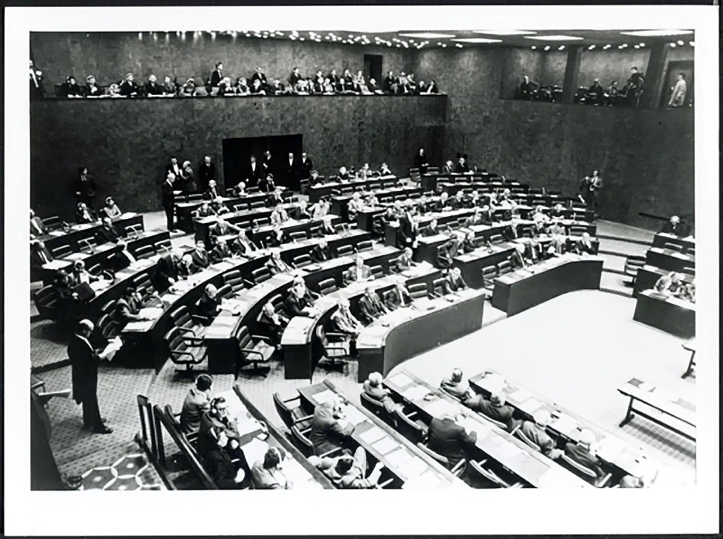 Assemblea al Parlamento Europeo 1973 Ft 37807 - Stampa 24x18 cm - Farabola Stampa ai sali d'argento