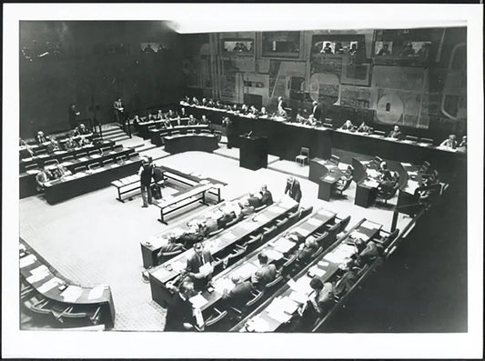 Aula del Parlamento Europeo 1973 Ft 37701 - Stampa 24x18 cm - Farabola Stampa ai sali d'argento