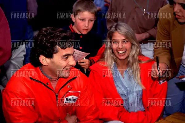 Ayrton Senna e Asdriane Galisteu, 1993 - Farabola Immagine digitale