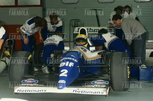 Ayrton Senna prima della gara in cui perderà la vita, Gp di San Marino, 1994 - Farabola Immagine digitale