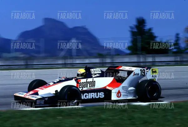Ayrton Senna su Toleman debutta in F1, Gp del Brasile, 1984 - Farabola Immagine digitale