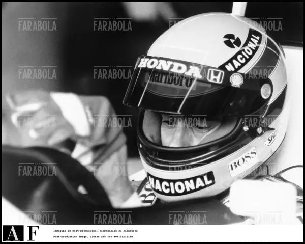 Ayrton Senna sulla sua McLaren, 1989 - Farabola Immagine digitale