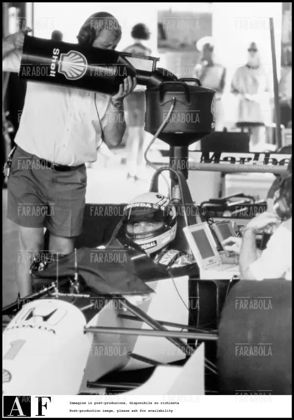 Ayrton Senna sulla sua McLaren, 1989 - Farabola Immagine digitale