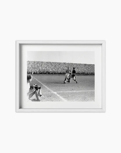 Azione di Boniperti, Juventus - Pro Patria 1950 - Farabola Fotografia