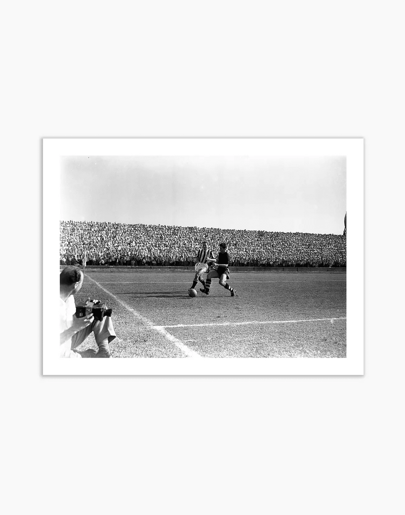 Azione di Boniperti, Juventus-Pro Patria 1950 - Farabola WhiteWall App Product