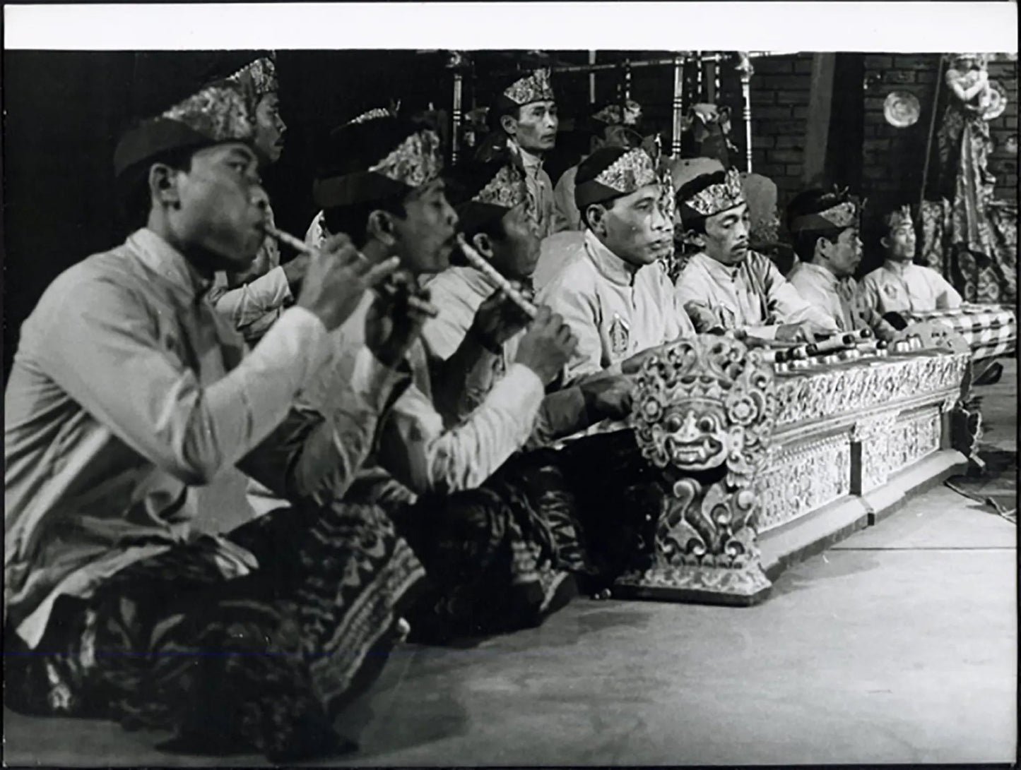 Balli rituali indonesiani 1972 Ft 37229 - Farabola Stampa ai sali d'argento