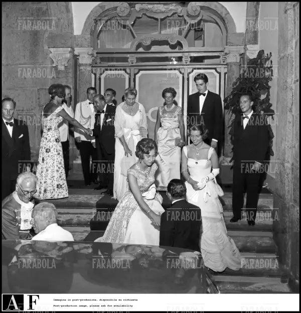Ballo dei Re al palazzo dei Duchi Serra di Cassano, Napoli, 1960 - Farabola Immagine digitale