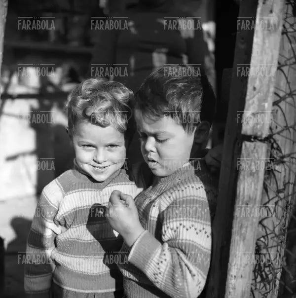 Bambini nelle borgate romane, 1960 - Farabola Immagine digitale