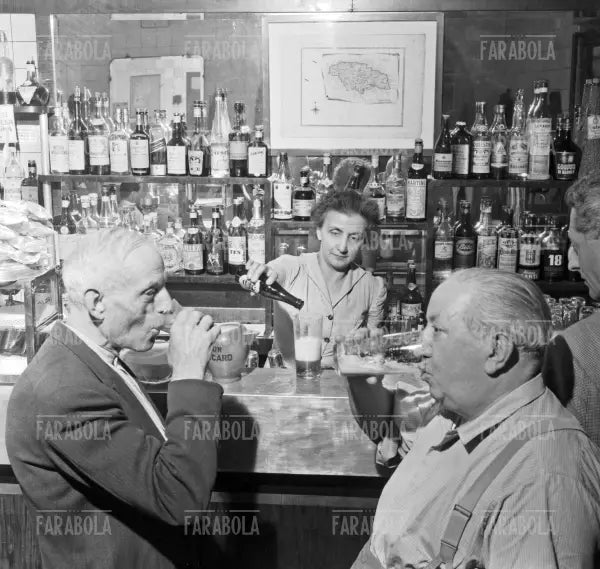 Bar Jamaica a Milano, 1954 - Farabola Immagine digitale