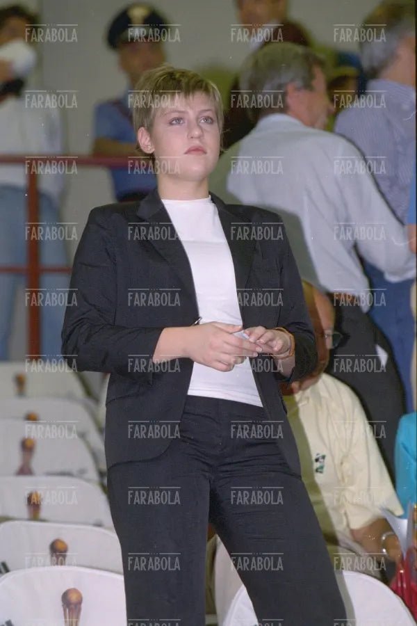 Barbara Berlusconi a San Siro, Milano, 2001 - Farabola Immagine digitale