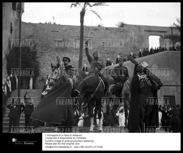 Benito Mussolini in Libia, 1937 - Farabola Immagine digitale