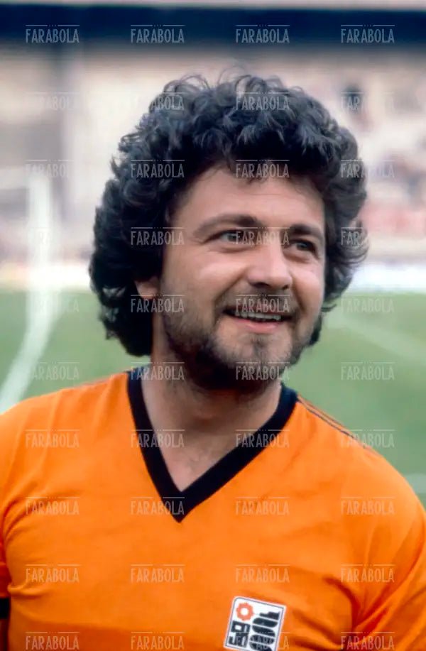 Beppe Grillo, partita Attori vs Cantanti a San Siro, 1979 - Farabola Immagine digitale