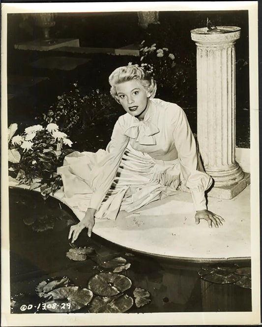 Betsy Palmer in Queen Been 1955 Ft 37060 - Stampa 20x25 cm - Farabola Stampa ai sali d'argento