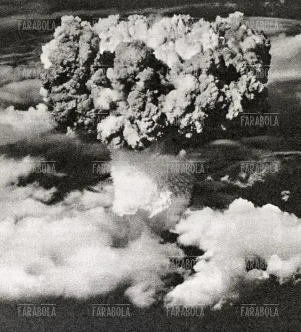Bomba atomica a Bikini, 1945 - Farabola Immagine digitale