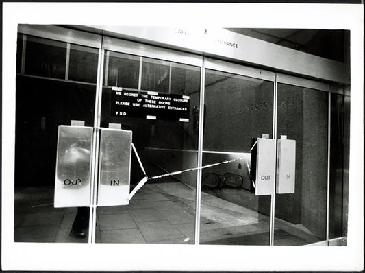 Borsa di Londra chiusa dopo attentato 1990 Ft 38056 - Stampa 24x18 cm - Farabola Stampa ai sali d'argento