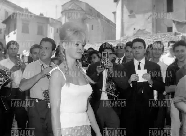 Brigitte Bardot a Spoleto, 1961 - Farabola Immagine digitale