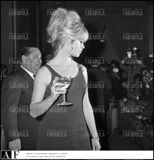 Brigitte Bardot alla presentazione del film Il Disprezzo, 1962 - Farabola Immagine digitale