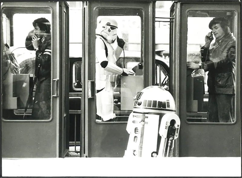 C3 - Po a una cabina telefonica 1977 Ft 37322 - Stampa 20x15 cm - Farabola Stampa ai sali d'argento