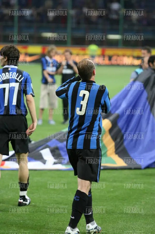 Cambiasso con la maglia che fu di Facchetti, Inter vs Empoli, 2007 - Farabola Immagine digitale