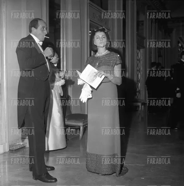 Camillo Casati Stampa e la moglie Anna, Inaugurazione alla Scala, 1965 - Farabola Immagine digitale