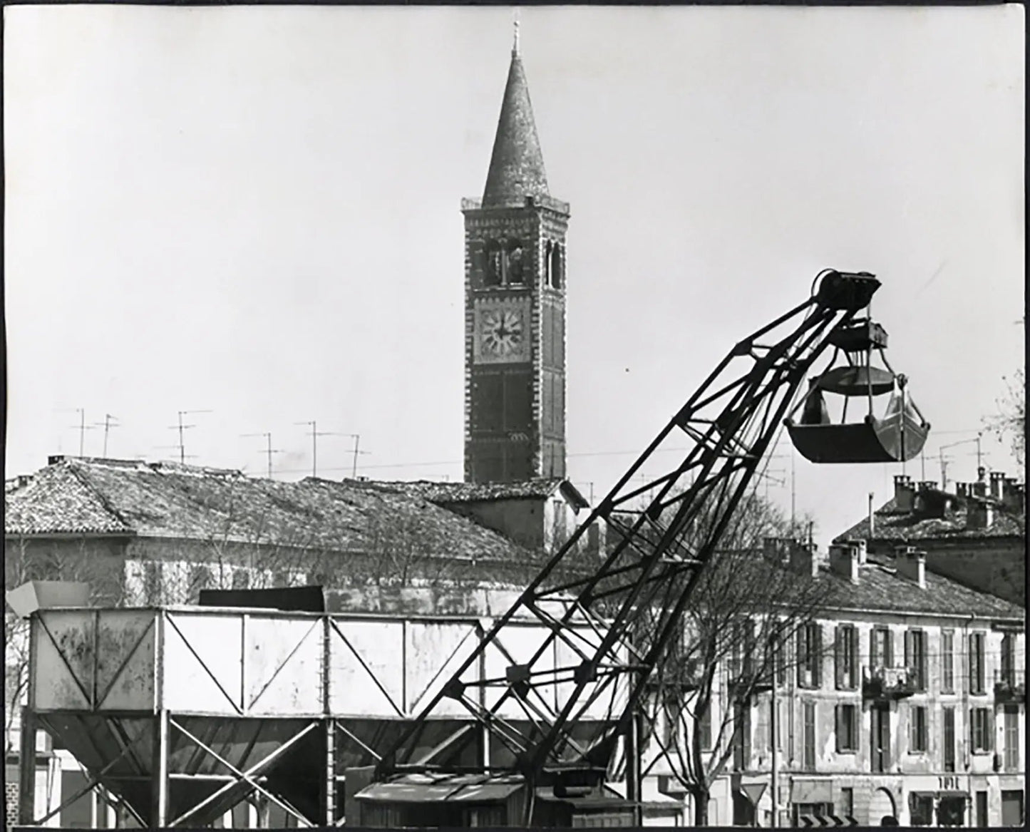 Campanile di S. Eustorgio Milano anni 60 Ft 37712 - Stampa 24x30 cm - Farabola Stampa ai sali d'argento