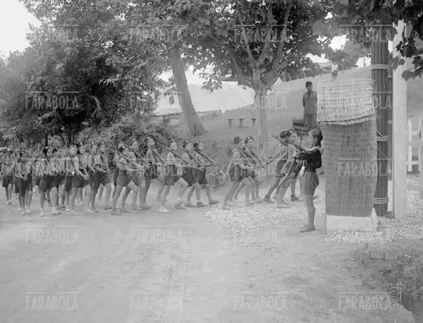 Campeggio di Balilla moschettieri, Roma, 1932 - Farabola Immagine digitale