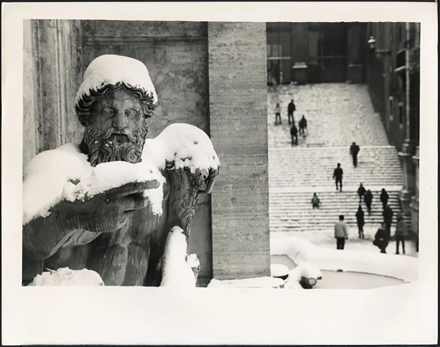 Campidoglio sotto la neve Roma 1985 Ft 37723 - Stampa 24x30 cm - Farabola Stampa ai sali d'argento