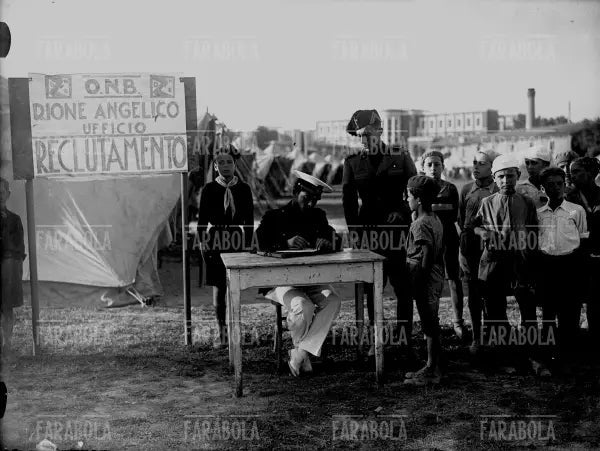 Campo di reclutamento dell'Opera Nazionale Balilla, Roma, 1931 - Farabola Immagine digitale