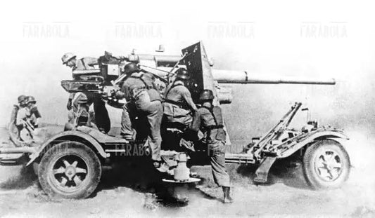 Cannone tedesco alla battaglia di El Alamein, 1942 - Farabola Immagine digitale