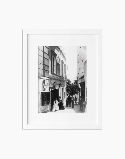 Capri 1900, via Camerelle — stampa fine art con cornice bianca