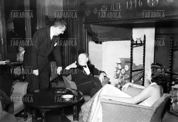 Carlo Bo, Giuseppe Ungaretti e Maria Luisa Spaziani, Gran Premio Saint - Vincent per la Letteratura, 1949 - Farabola Immagine digitale
