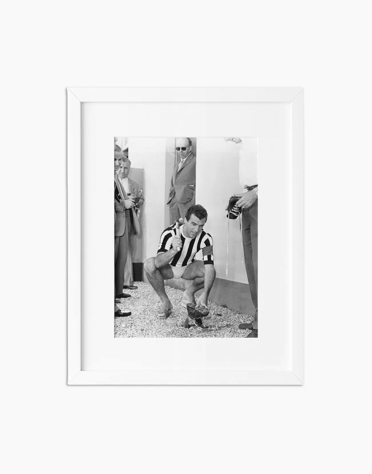 Carlo Parola, Juventus 1951 — stampa fine art con cornice bianca