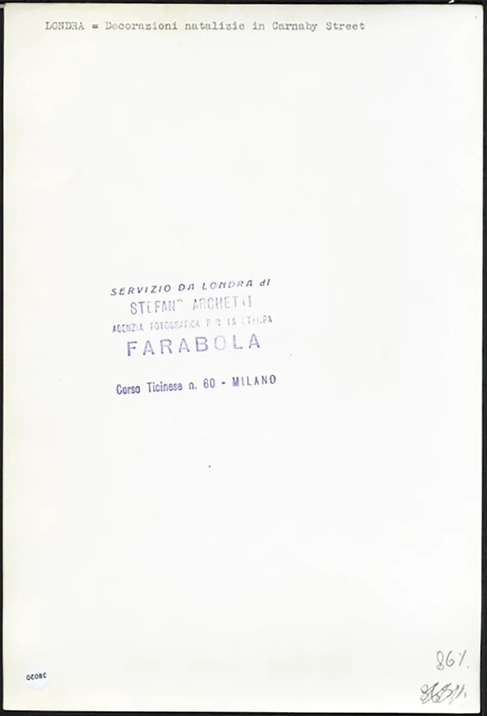 Carnaby Street a Natale Londra anni 60 Ft 38020 - Stampa 27x18cm - Farabola Stampa ai sali d'argento