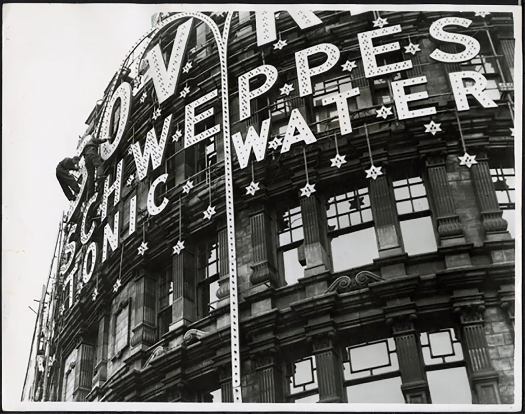 Cartelli al neon a Piccadilly Londra 1949 Ft 38002 - Stampa 20x25 cm - Farabola Stampa ai sali d'argento
