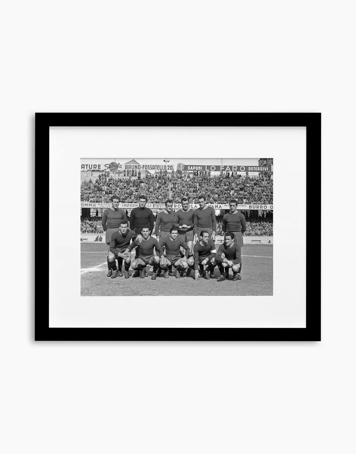 Catania, Formazione, 1953 — stampa fine art con cornice nera