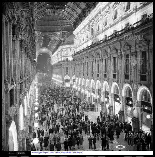 Celebrazioni per il centenario della Galleria Vittorio Emanuele II, Milano, 1967 - Farabola Immagine digitale