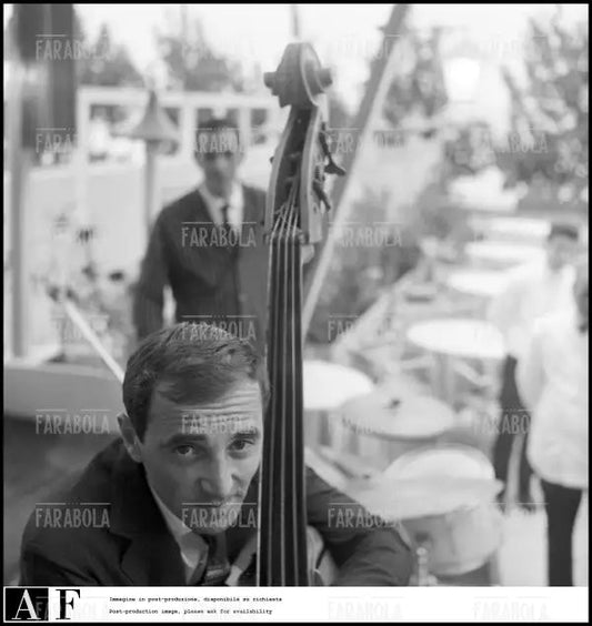 Charles Aznavour, Festival di Venezia, 1960 - Farabola Immagine digitale